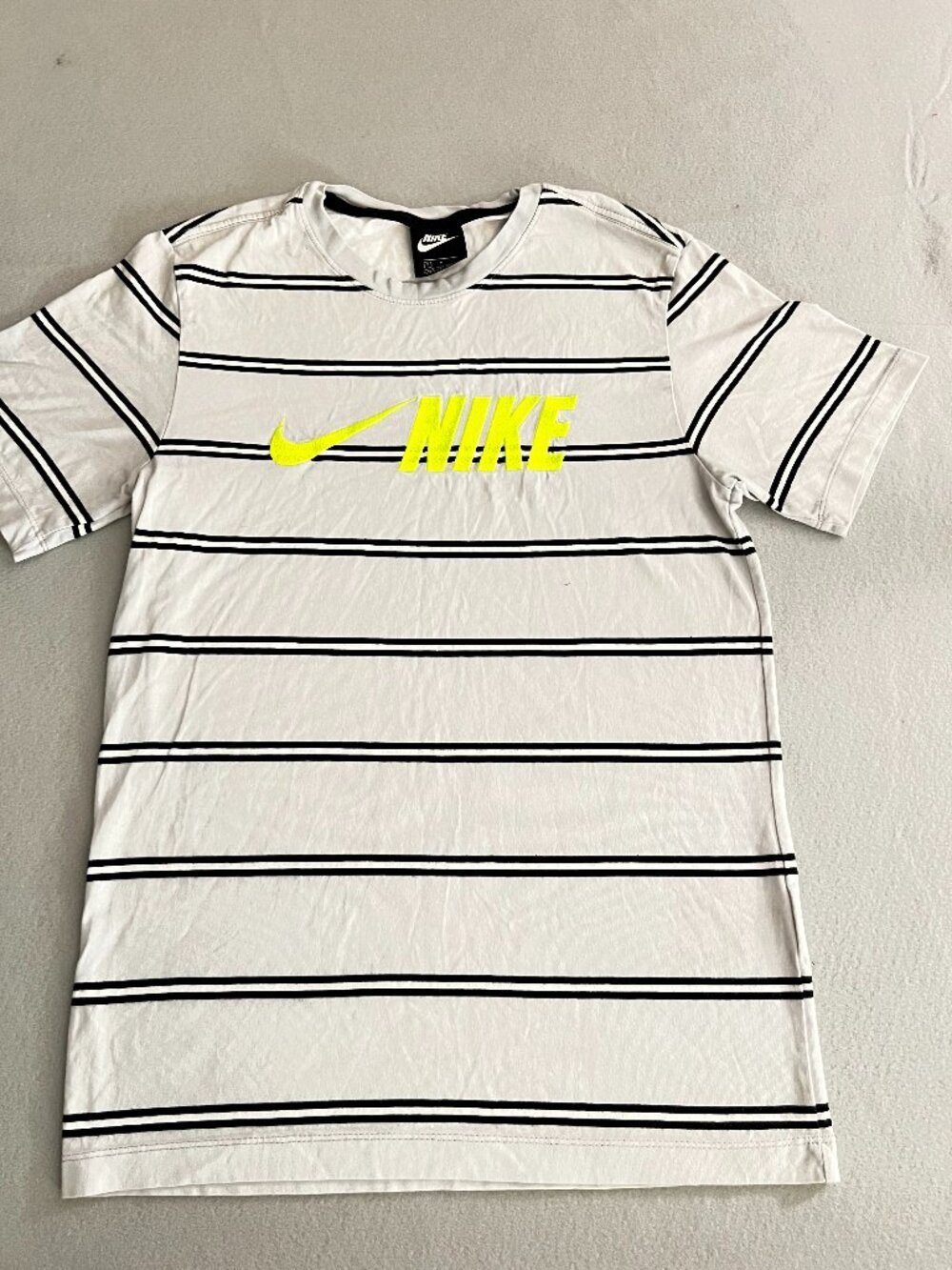 Nike Men's T Shirt sz S